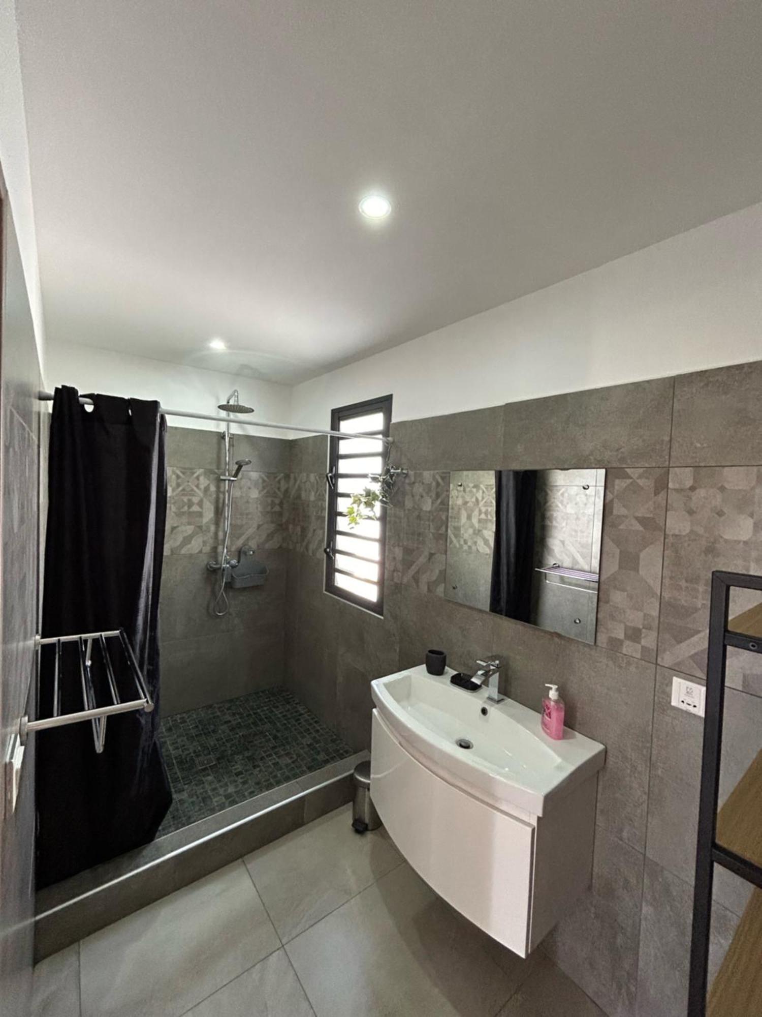 Villa Halana, Piscine Privee Et Proche De Grand Baie 佩雷贝勒 外观 照片