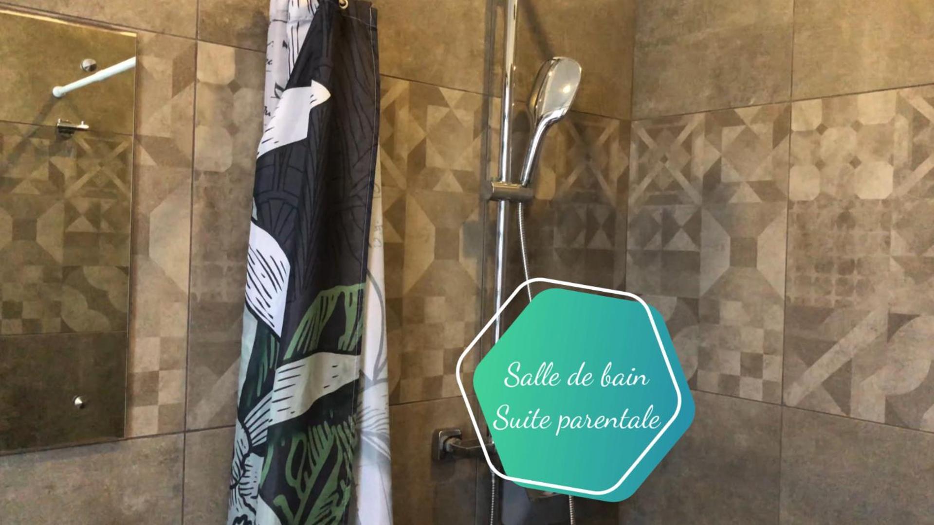 Villa Halana, Piscine Privee Et Proche De Grand Baie 佩雷贝勒 外观 照片